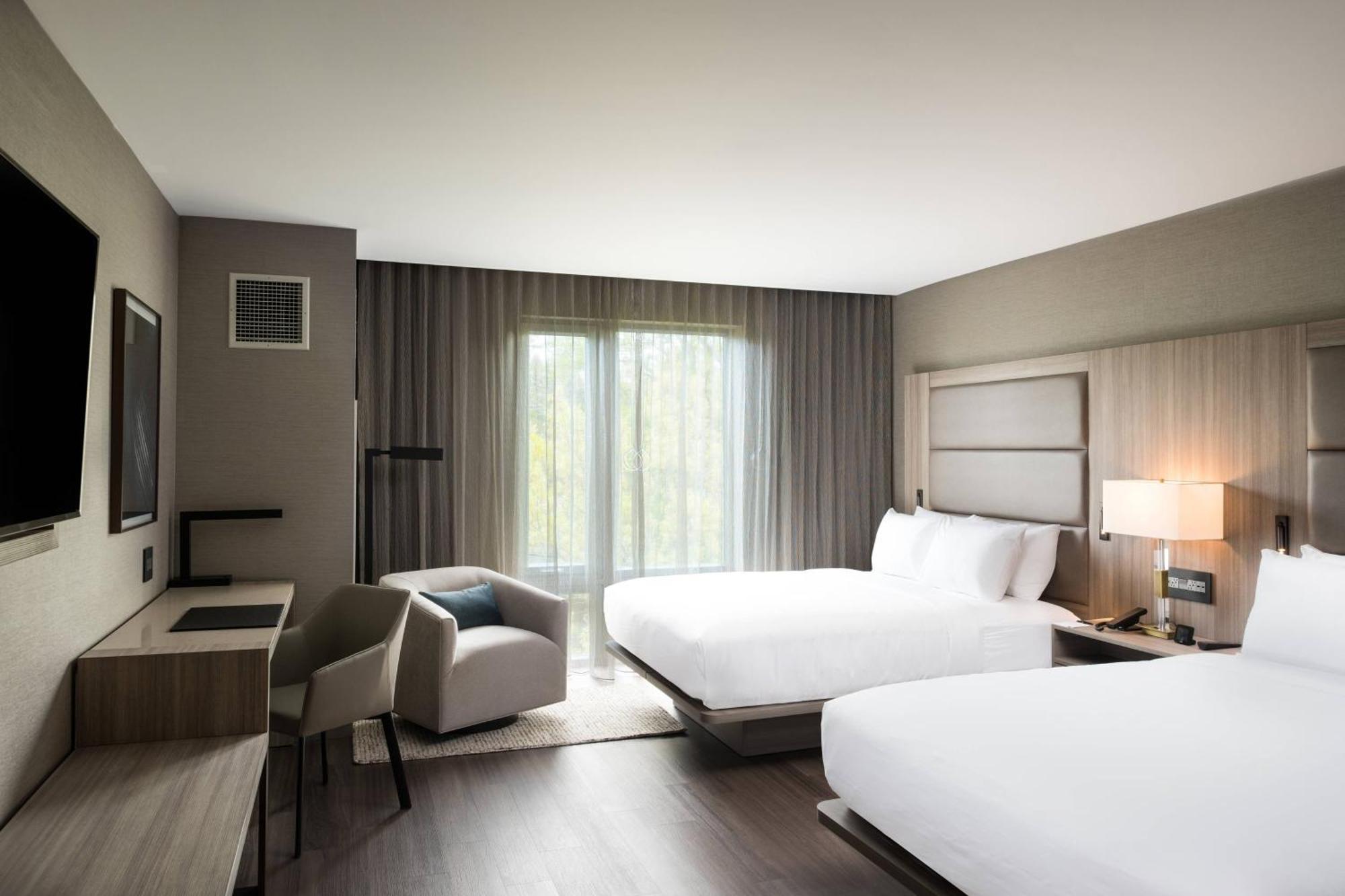 Ac Hotel By Marriott Boston Cleveland Circle Buitenkant foto