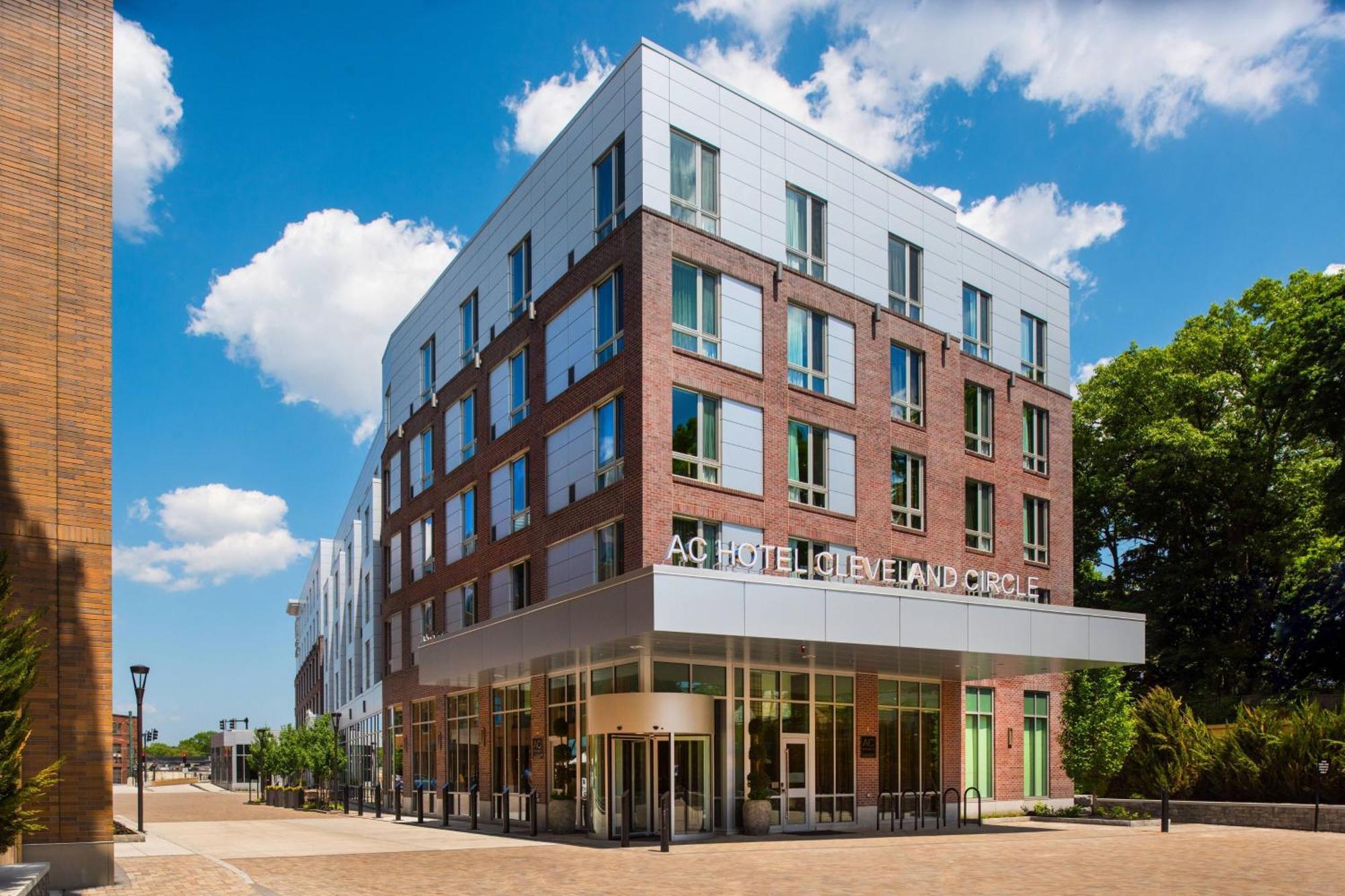 Ac Hotel By Marriott Boston Cleveland Circle Buitenkant foto